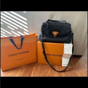 Louis Vuitton George MM shoulder bag. Black. Purchased 2020.